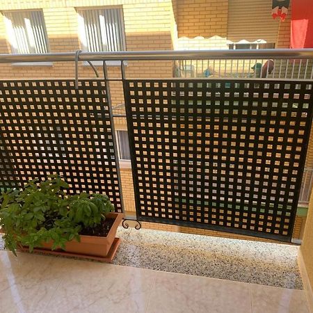 Alquilo Hermoso Apartamento En La Paradisiaca Oropesa Del Mar, 2Habitaciones, 1 Bano, Cocina, Salon, Aire Acondicionado Y Balcon A 400 Metros De La Playa Morro De Gos, Muy Cerca De Supermercados, Comercios Y Bares Bagian luar foto