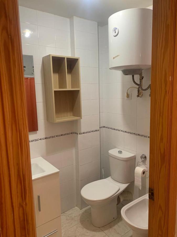 Alquilo Hermoso Apartamento En La Paradisiaca Oropesa Del Mar, 2Habitaciones, 1 Bano, Cocina, Salon, Aire Acondicionado Y Balcon A 400 Metros De La Playa Morro De Gos, Muy Cerca De Supermercados, Comercios Y Bares Bagian luar foto