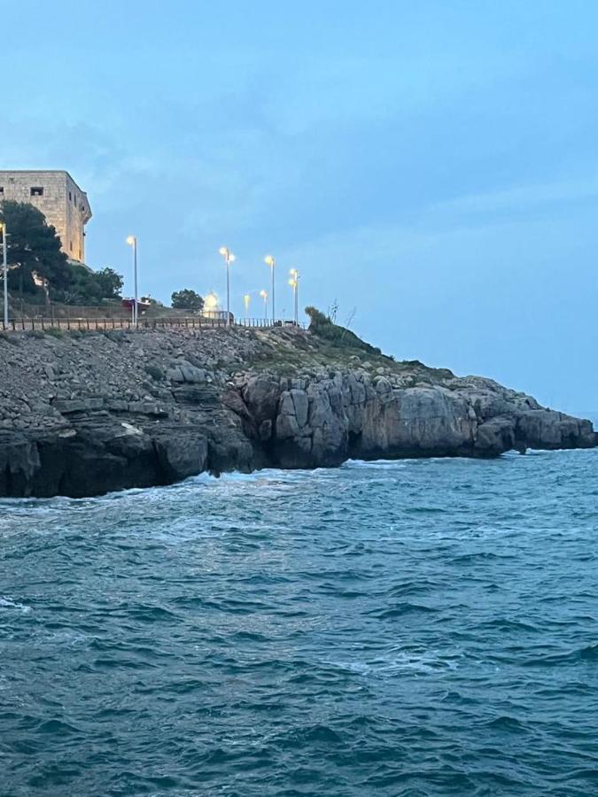 Alquilo Hermoso Apartamento En La Paradisiaca Oropesa Del Mar, 2Habitaciones, 1 Bano, Cocina, Salon, Aire Acondicionado Y Balcon A 400 Metros De La Playa Morro De Gos, Muy Cerca De Supermercados, Comercios Y Bares Bagian luar foto